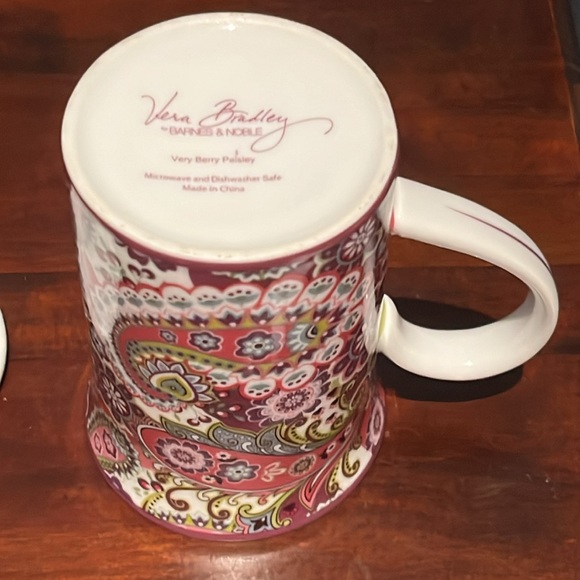 Vera Bradley Mug Very Berry Paisley WITH LID for Barnes & Noble - Picture 10 of 11